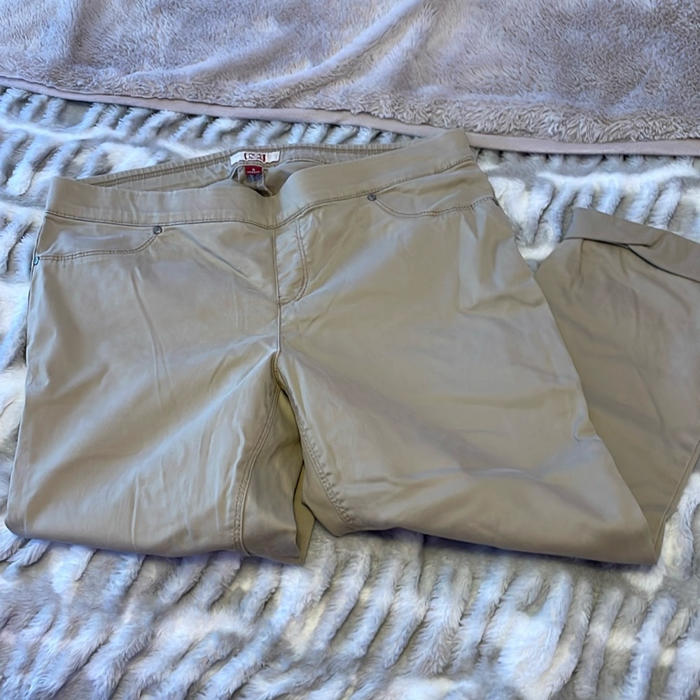 Stretch Khaki Capris